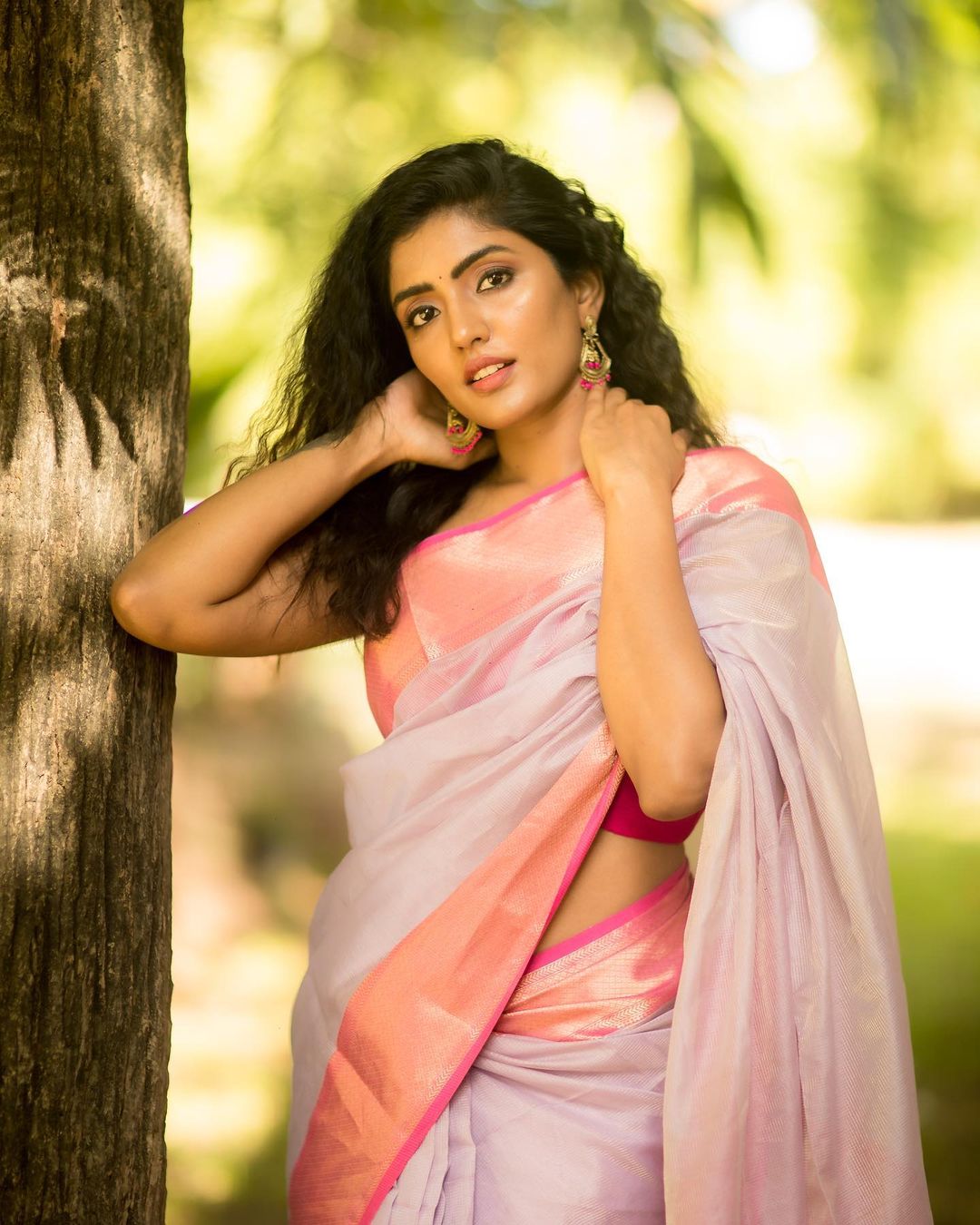 Eesha Rebba Stunning Latest Saree Photoshoot Collection