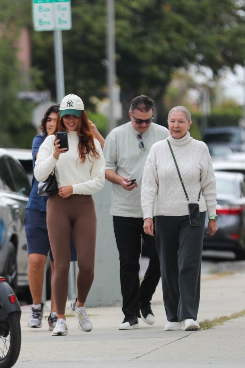 Eiza Gonzalez shines while attending a high-profile event in Los Angeles.