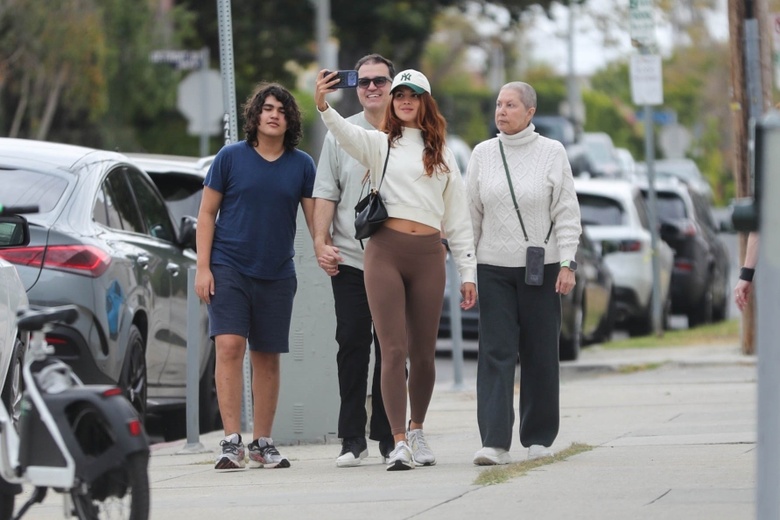 Eiza Gonzalez Steals the Show with Effortlessly Chic Hollywood Glamour