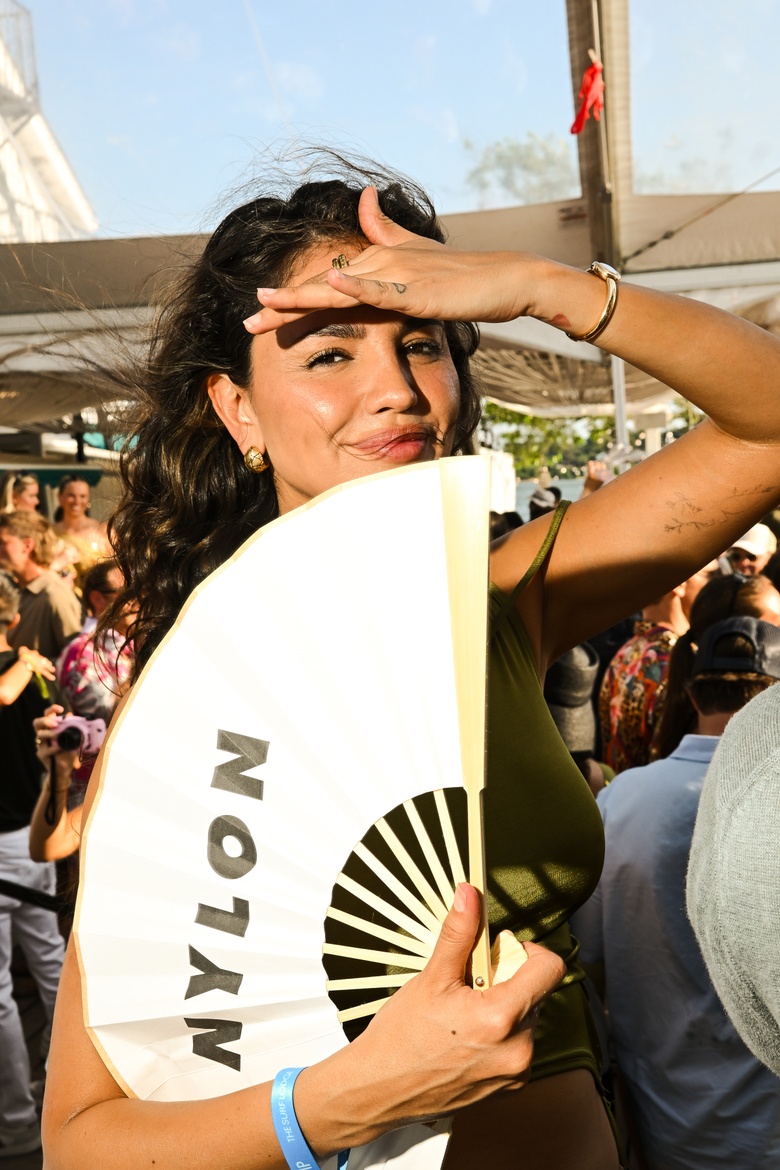 Eiza Gonzalez Steals the Spotlight in Stunning Hollywood Moments