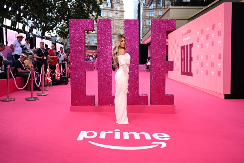 Ekin Su Culculoglu Shines at Elle UK Screening in London!