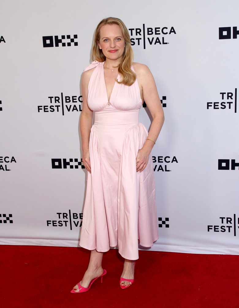 Elizabeth Moss Captivates in Stunning Ensemble at Hollywood Event