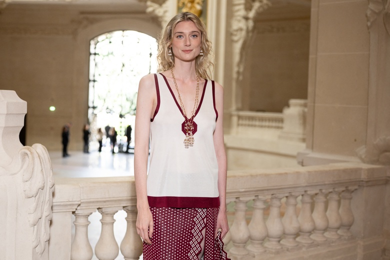 Elizabeth Debicki Commands the Runway at Paris Fashion Week