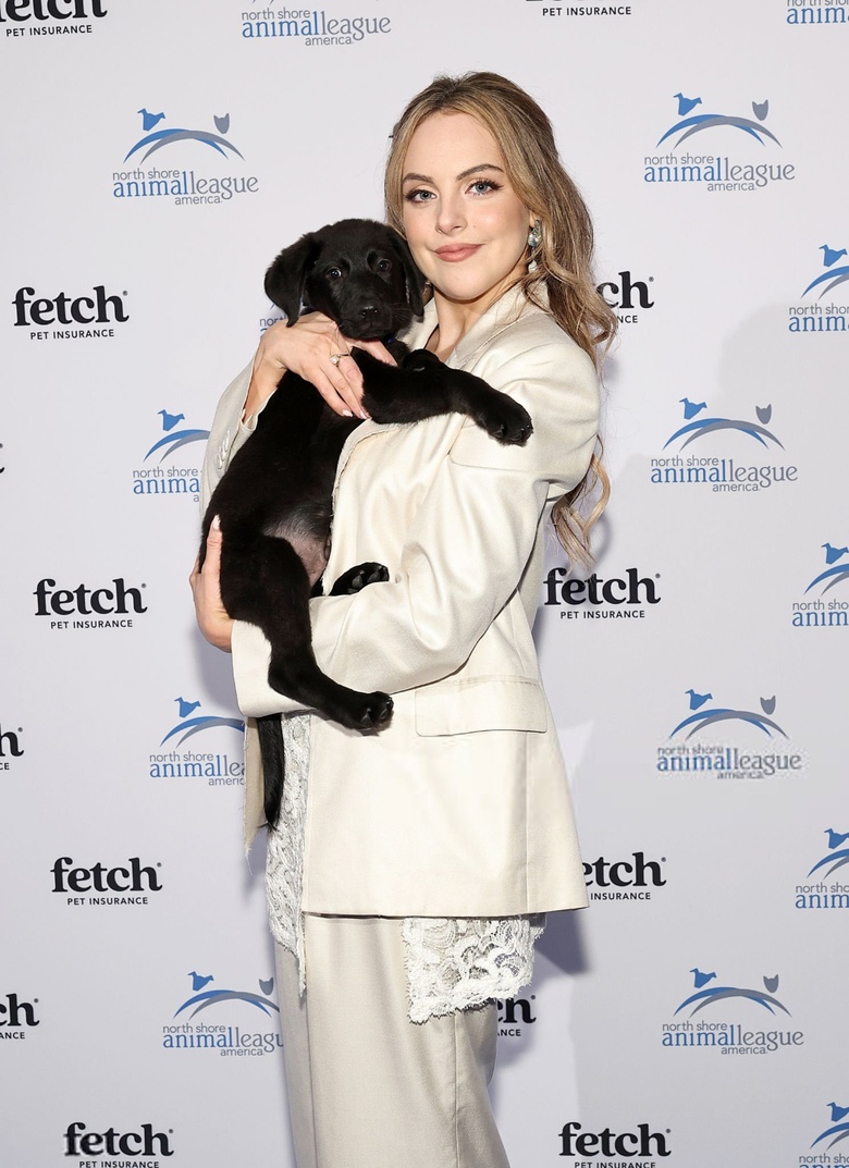 Elizabeth Gillies Steals the Show at Elegant New York Gala!