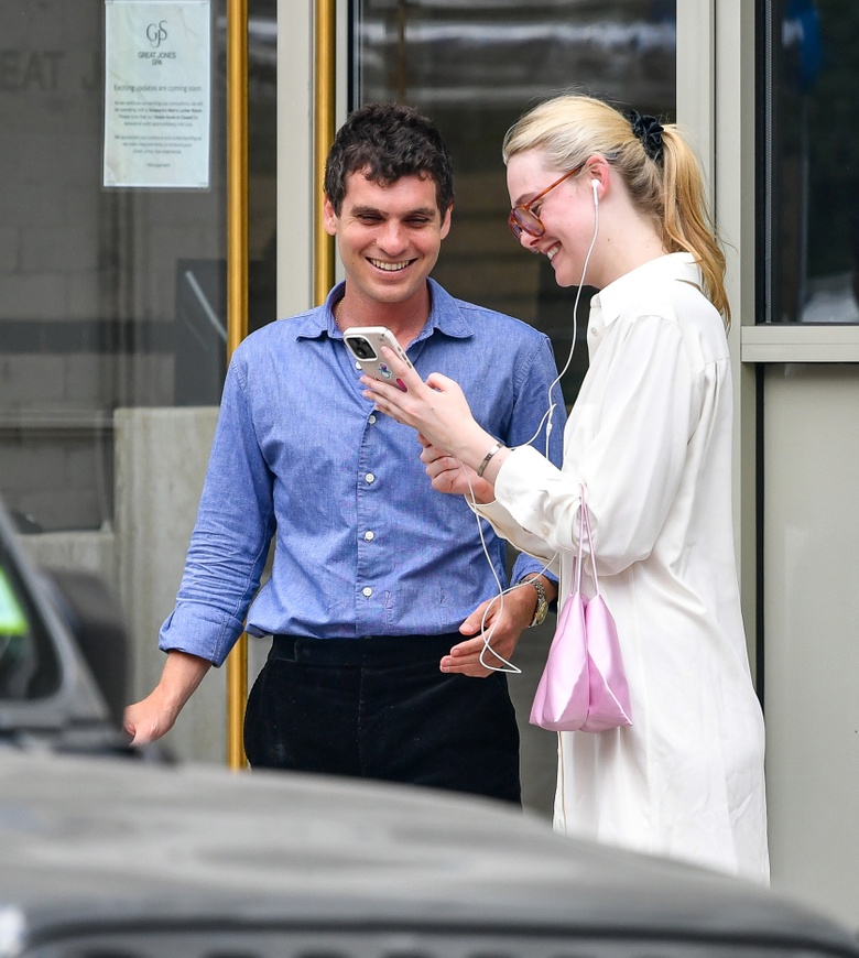 Elle Fanning's Stunning Look Captures Global Admiration