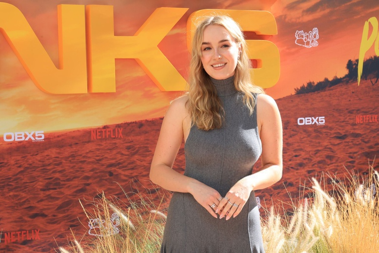 Emilie Bierre Steals the Spotlight at the 'Outer Banks' Farewell Event