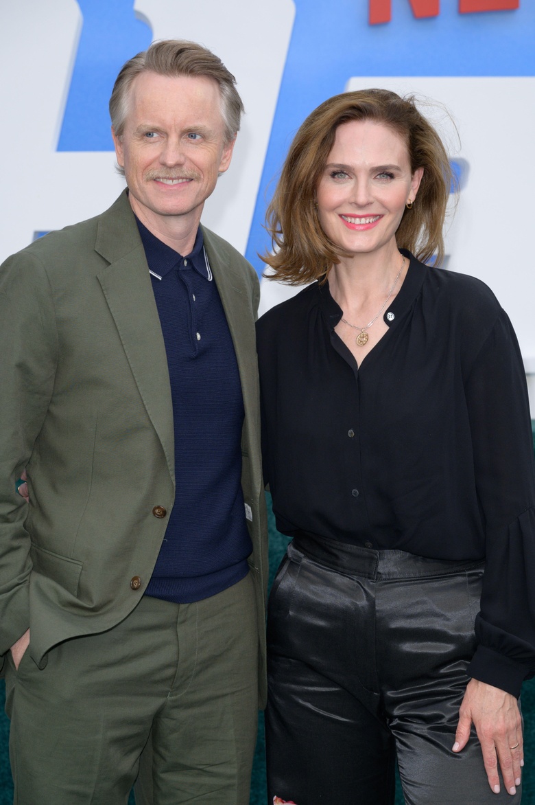 Emily Deschanel Steals the Spotlight at Hollywood’s Best Events