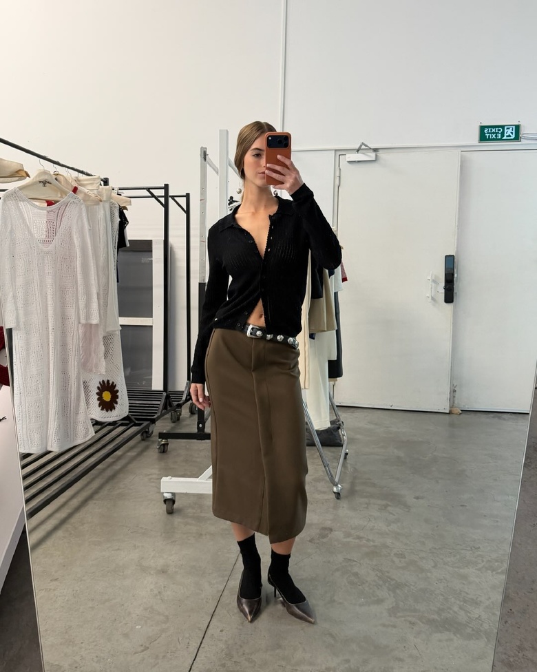 Emily Feld Steals the Spotlight at Atelier38 Fashion Event