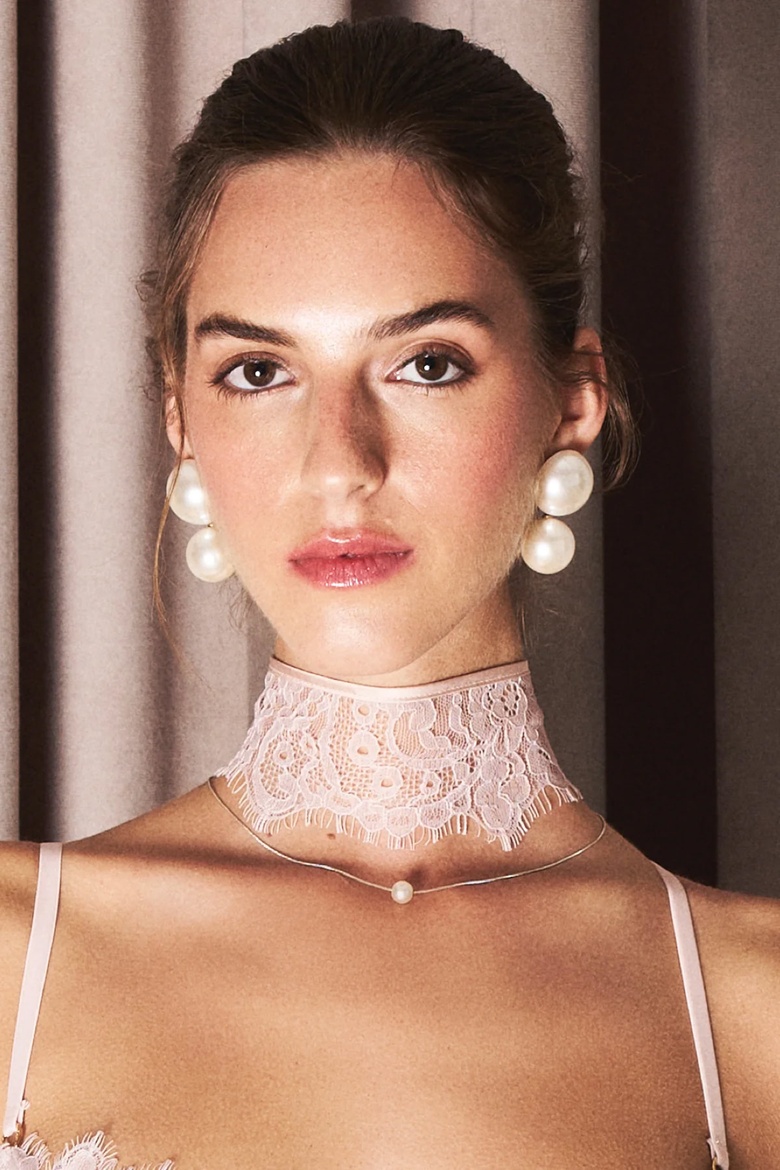 Emily Feld's Stunning Style at the Event