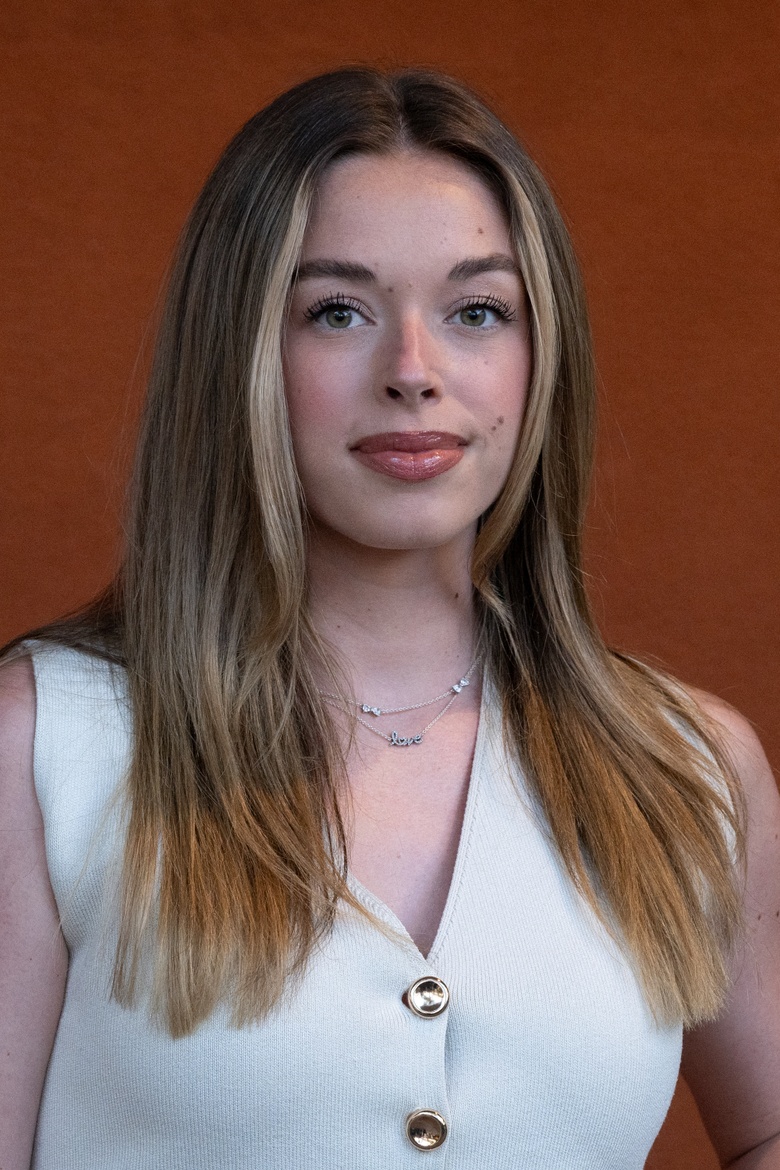 Emma Broyon's Stunning Look Captures Fan Attention