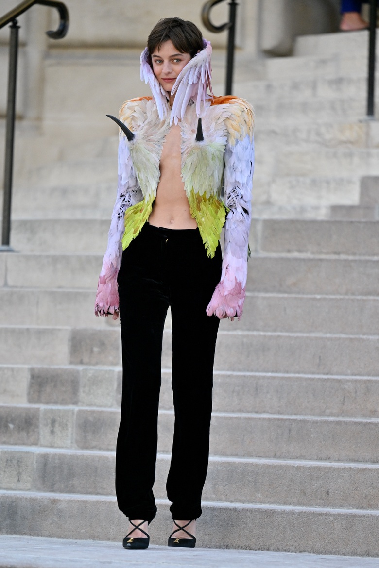Emma Corrin’s Parisian Moment at Schiaparelli Haute Couture