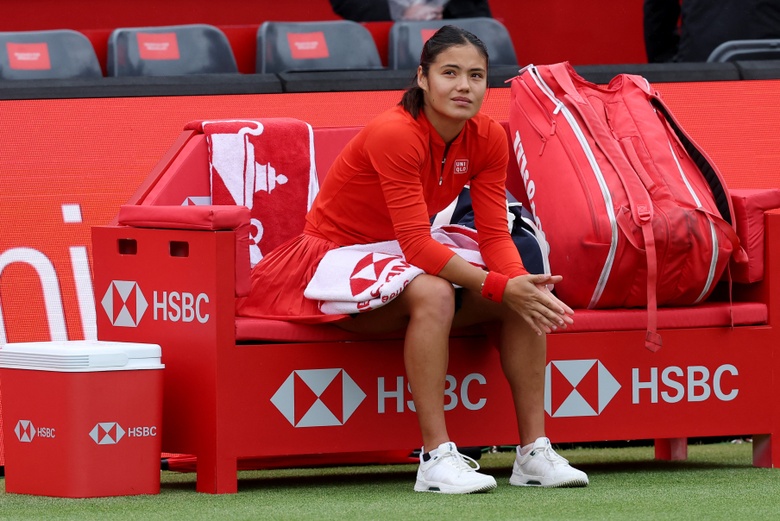 Emma Raducanu's Stunning Style and Tennis Journey Glow Up!