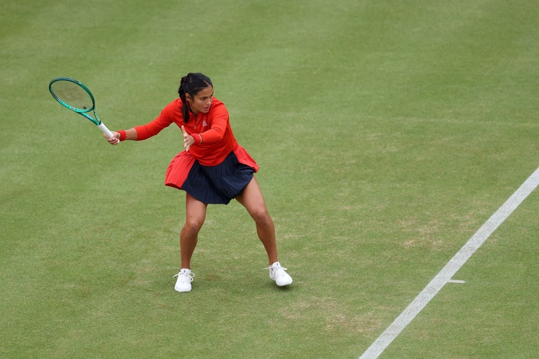 Emma Raducanu's Stunning Style and Tennis Journey Glow Up!
