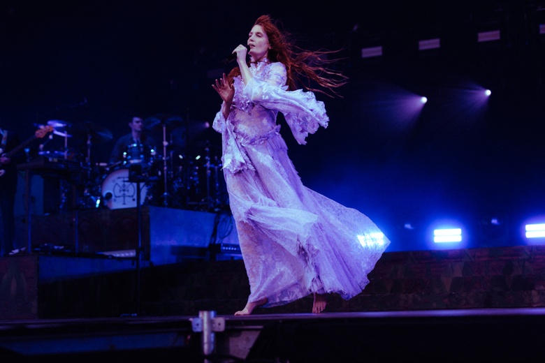 Florence Welch Commands the Spotlight in a Symphony of Style and Soul