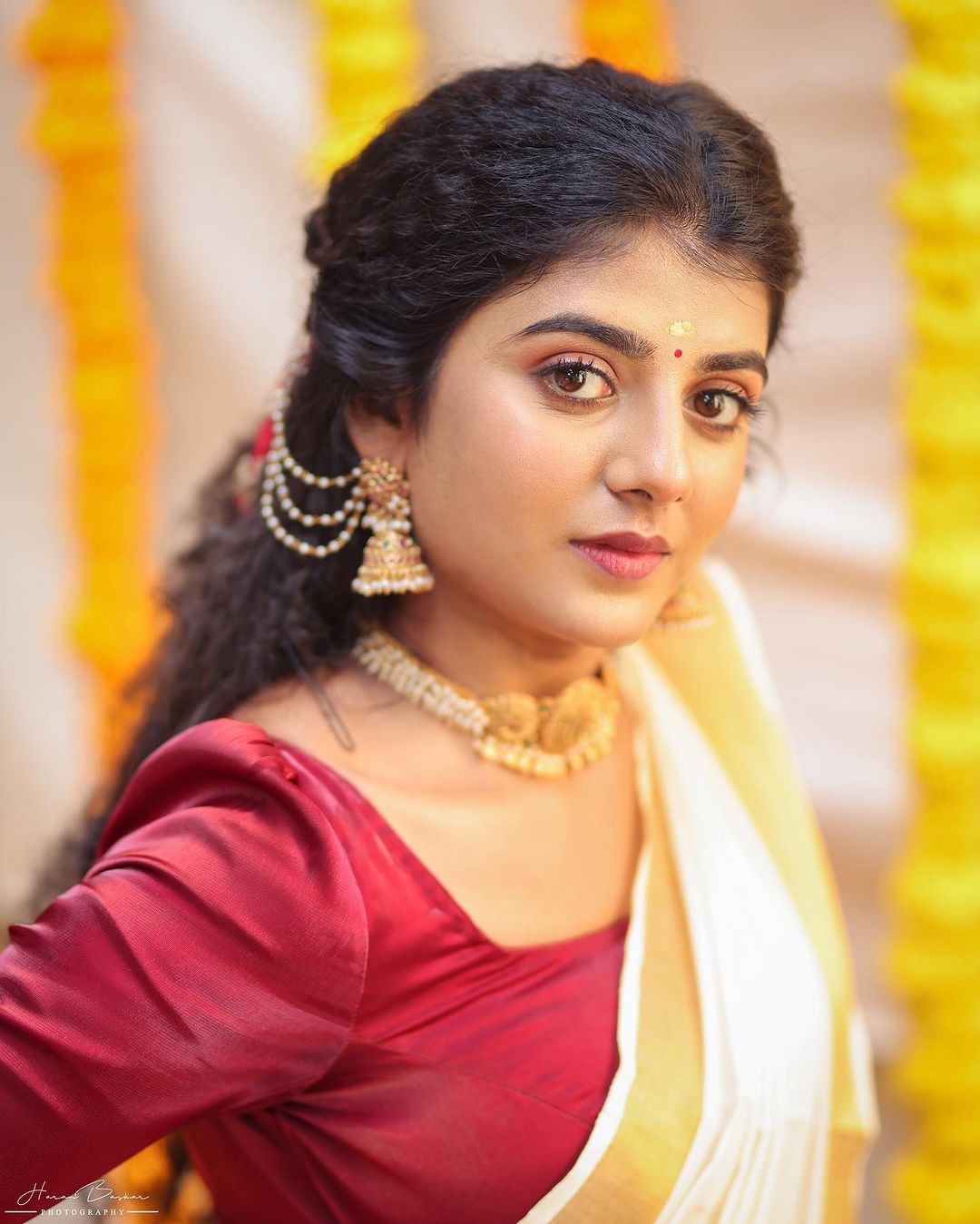 Gabriella Charlton's Elegant Onam Celebration Photos 2023