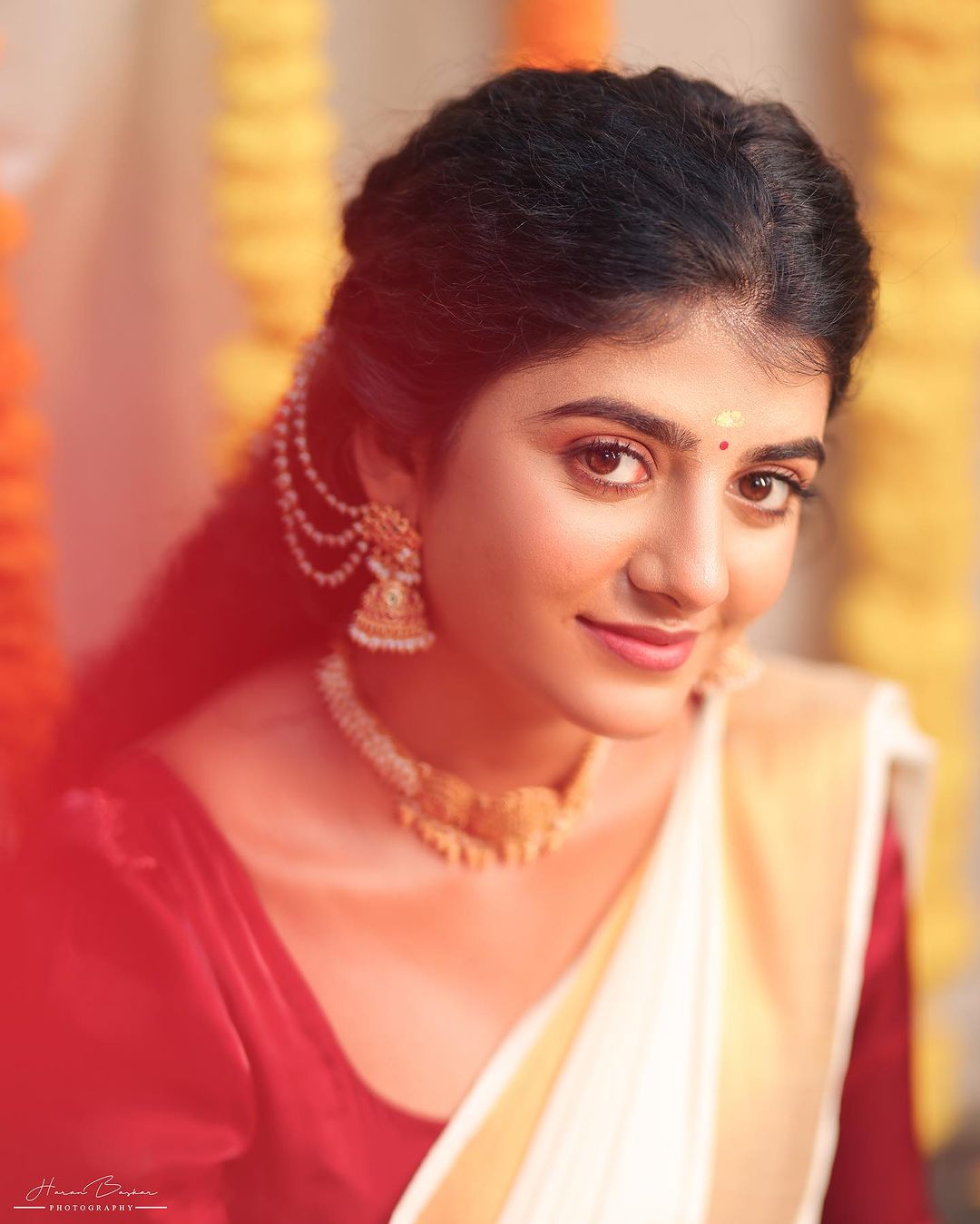 Gabriella Charlton's Elegant Onam Celebration Photos 2023