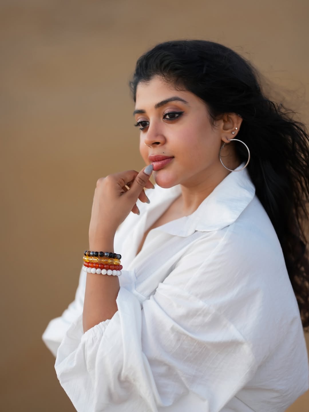 Gayathri Shan: Coastal Glamour and Bohemian Vibes