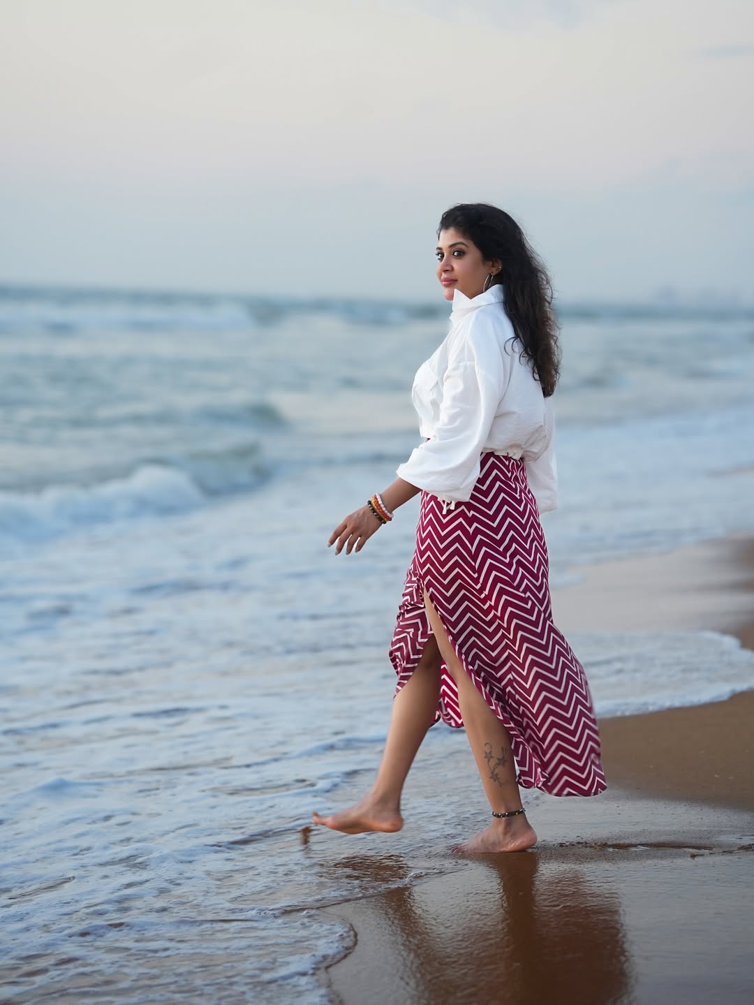 Gayathri Shan: Coastal Glamour and Bohemian Vibes