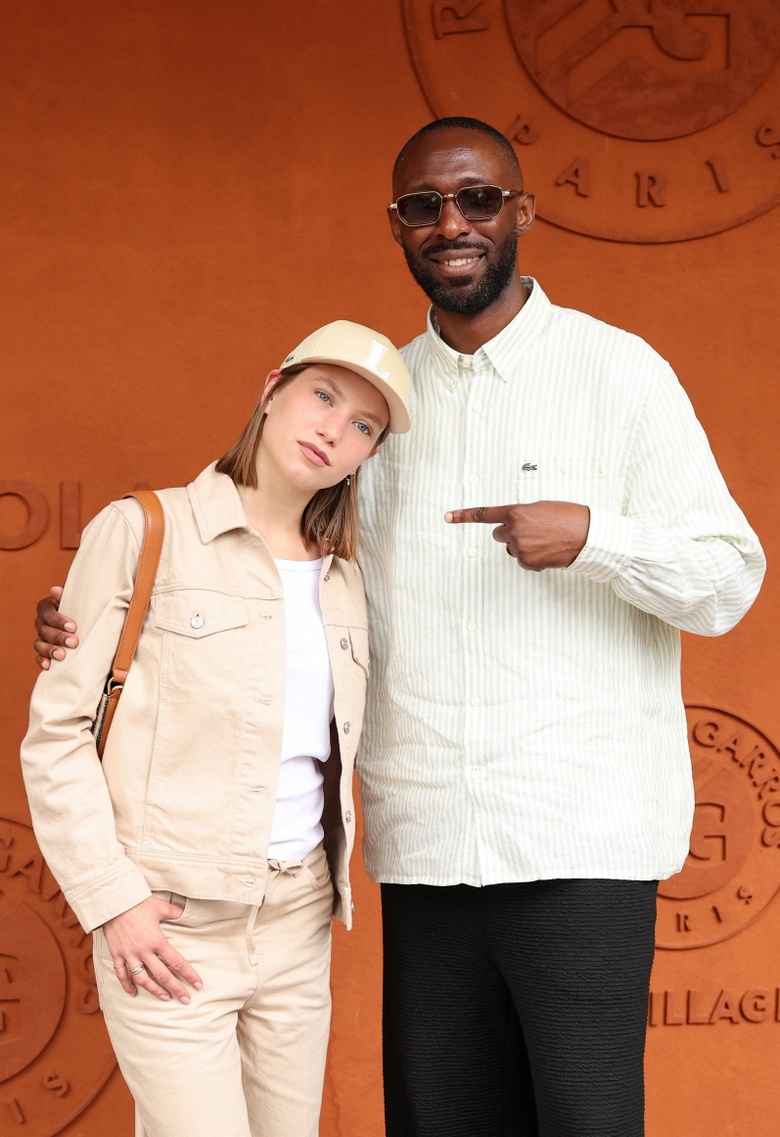 Gina Jimenez Steals the Spotlight at Paris Open Photocall!