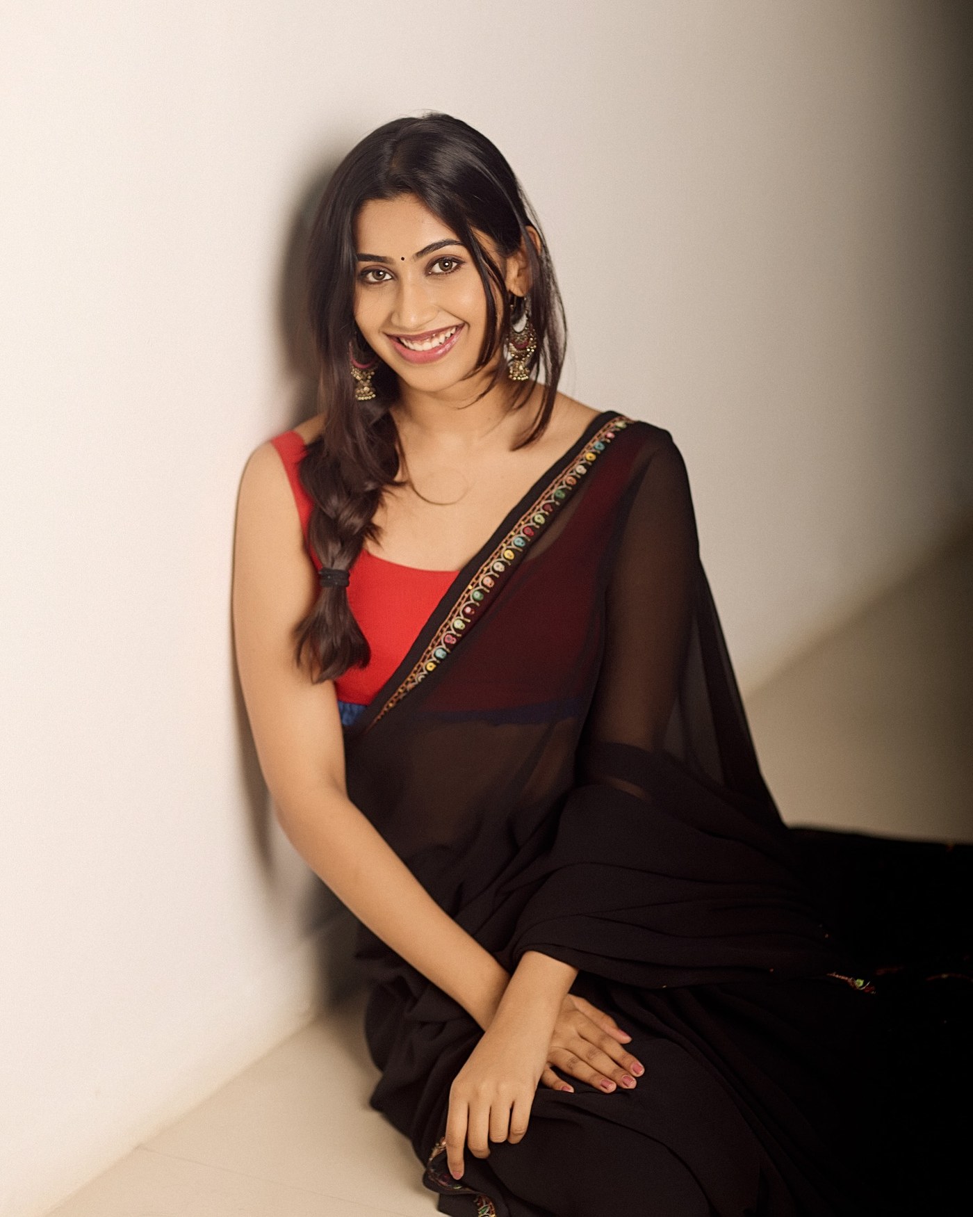 Gomathy Reddy's Timeless Elegance: Mastering the Art of Poise and Style