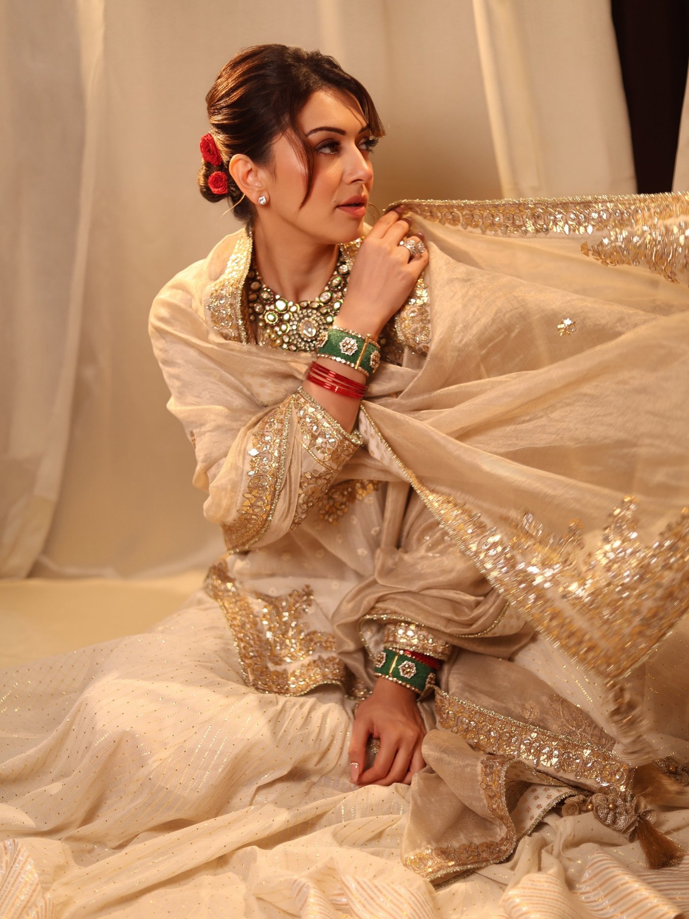 Hansika Motwani Masterclass: Balancing Tradition and Modern Silhouettes