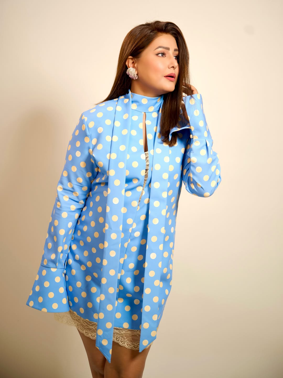 Hina Khan’s Polka Dot Perfection: A Lesson in Playful Glamour!
