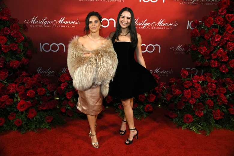 Inde Navarrette's Stunning Look Captures Hearts