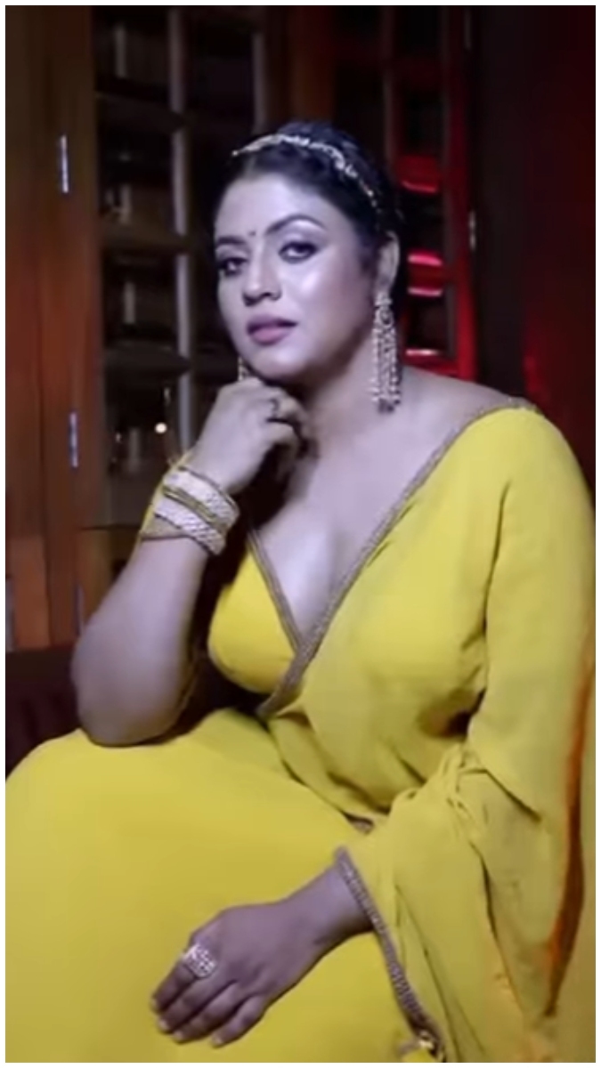 Ineya's Stunning Yellow Dress Photos Trending Across Social Media