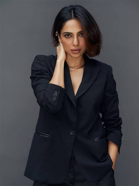 Sobhita Dhulipala Rocks the Red Carpet in Stunning Ethnic Glamour