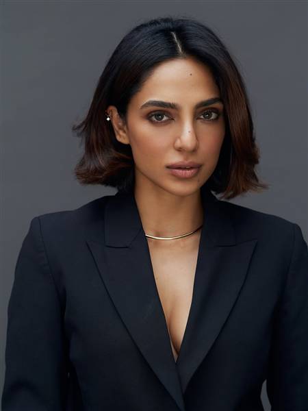 Sobhita Dhulipala Rocks the Red Carpet in Stunning Ethnic Glamour
