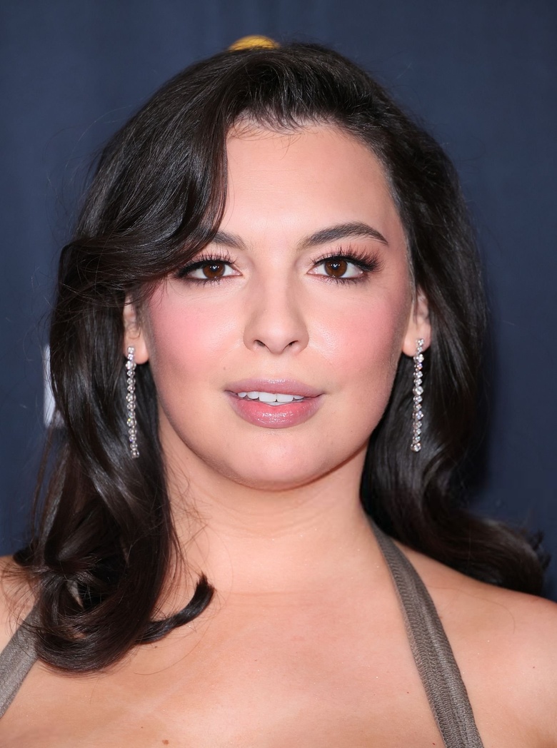 Isabella Gomez Glows: Serving Hollywood Chic at the Gala Event