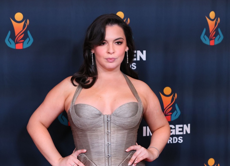 Isabella Gomez Glows: Serving Hollywood Chic at the Gala Event