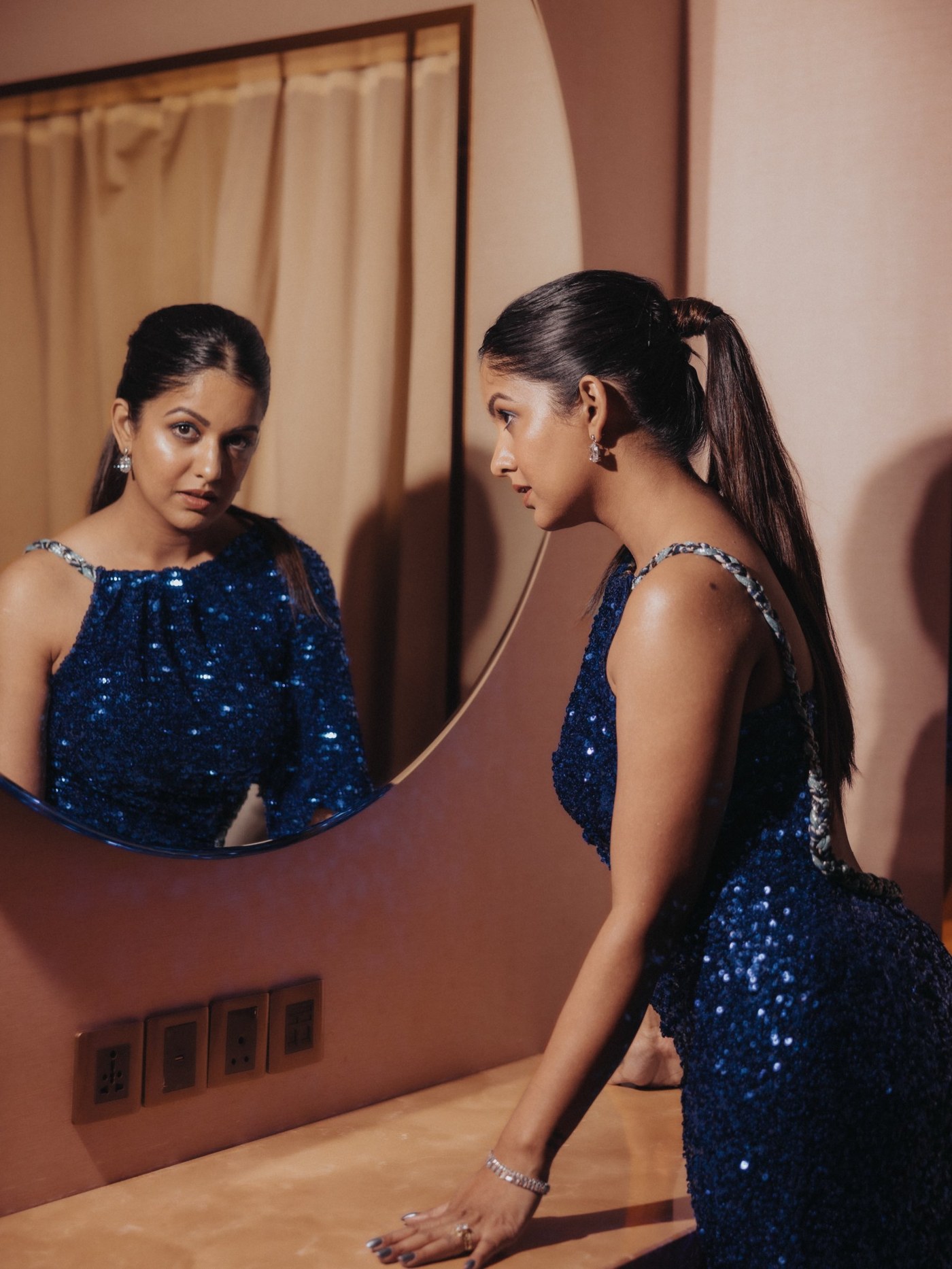 Ishita Dutta Sheth Owns the Deep Blue Dream in Effortlessly Modern Glamour