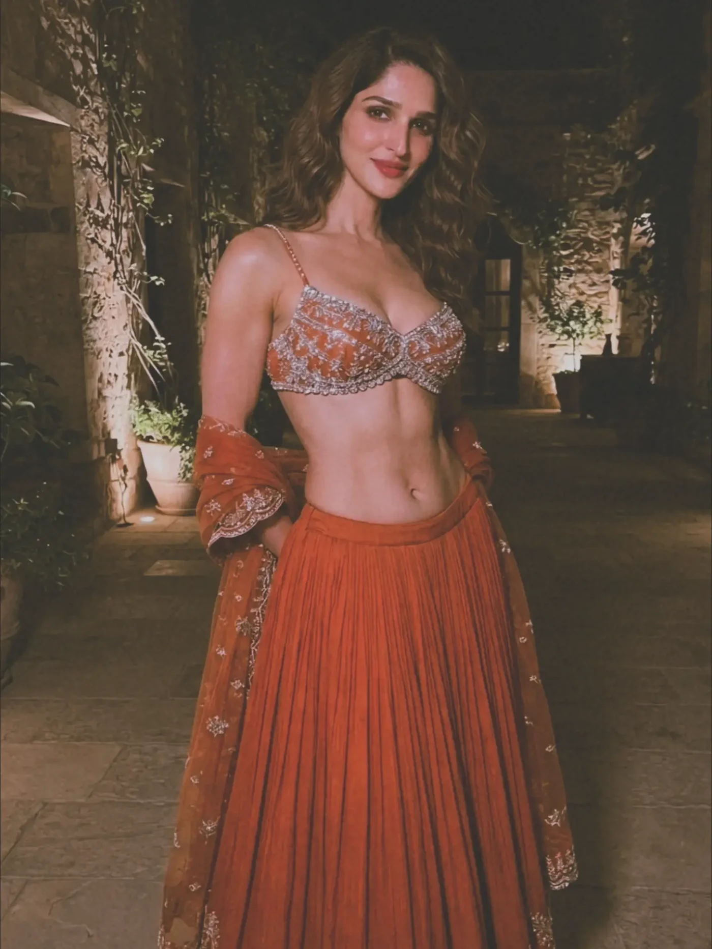 Ishita Hiranandani Sets Social Media Ablaze With Her Fearless Ethnic Glam Look
