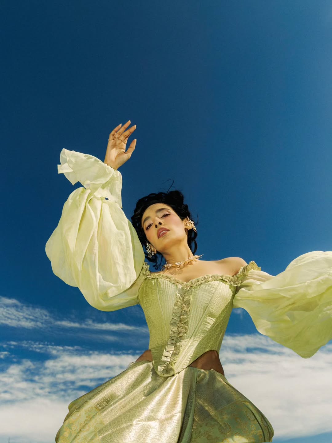 Ishita Mangal's Dreamy Outdoor Portrait Gallery