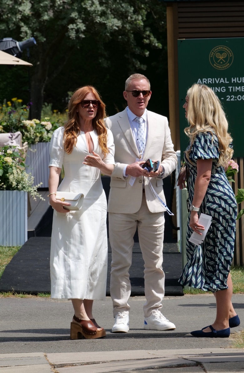 Isla Fisher’s Chic Style Takes Center Stage at Wimbledon