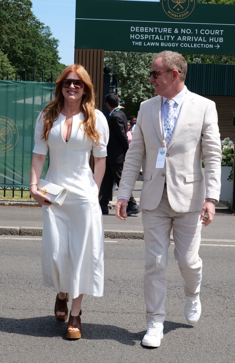 Isla Fisher’s Chic Style Takes Center Stage at Wimbledon