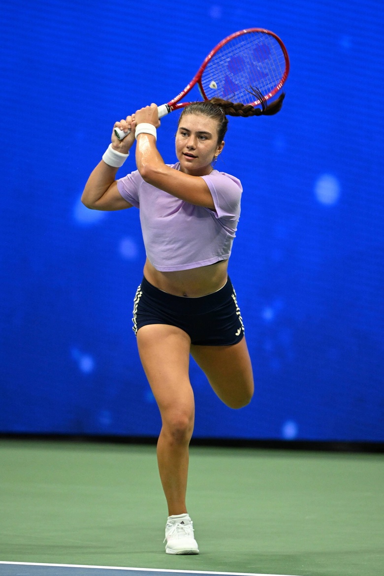 Iva Jovic on Court: Capturing Focus and Power at the US Open