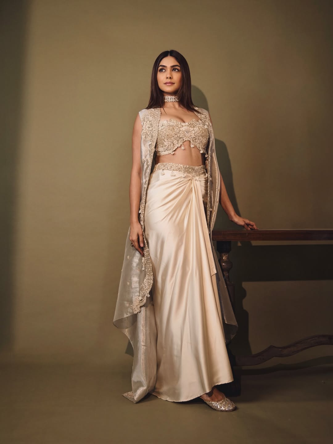 Mrunal Thakur's Ivory Glow: How One Look Defined Regal Indian Elegance