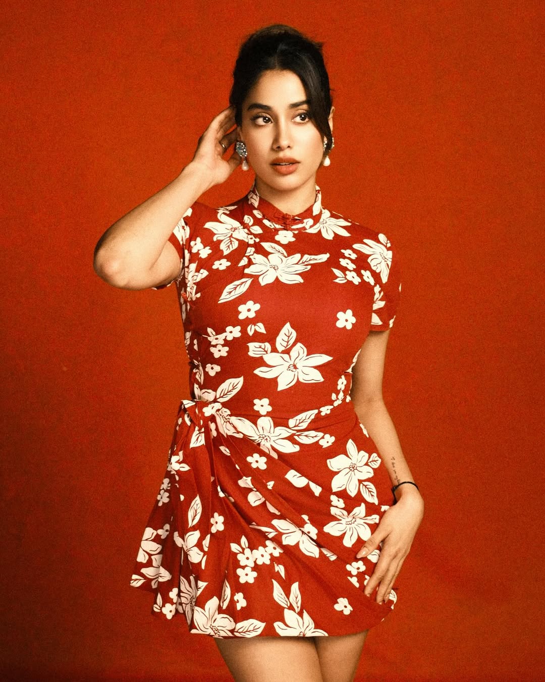 Janhvi Kapoor's Stunning Fashion Gallery