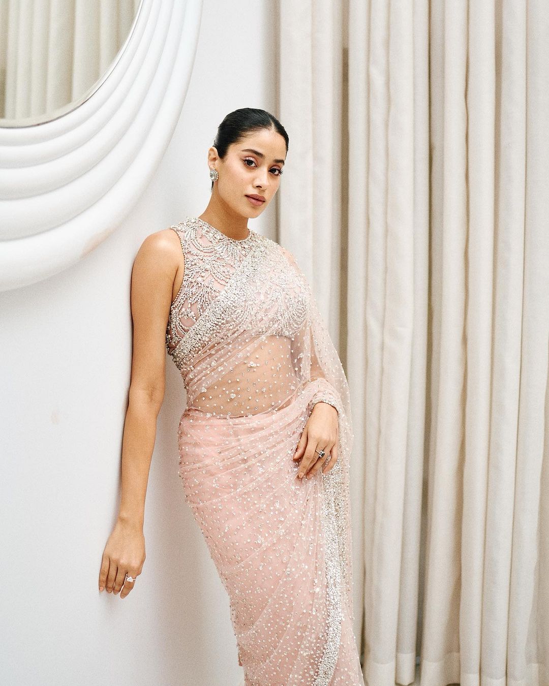 Janhvi Kapoor Stunning Latest Saree Photoshoot Gallery
