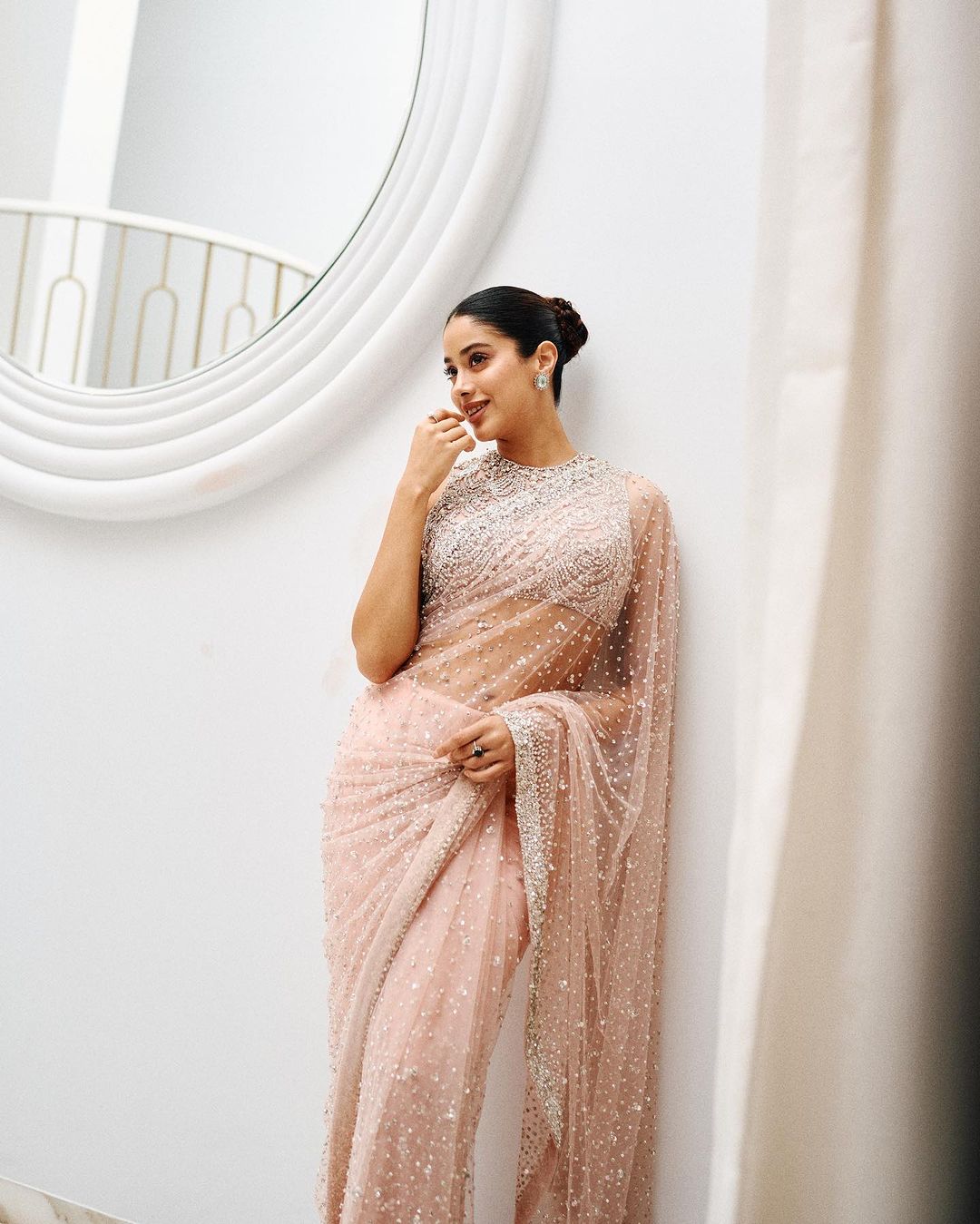 Janhvi Kapoor Stunning Latest Saree Photoshoot Gallery