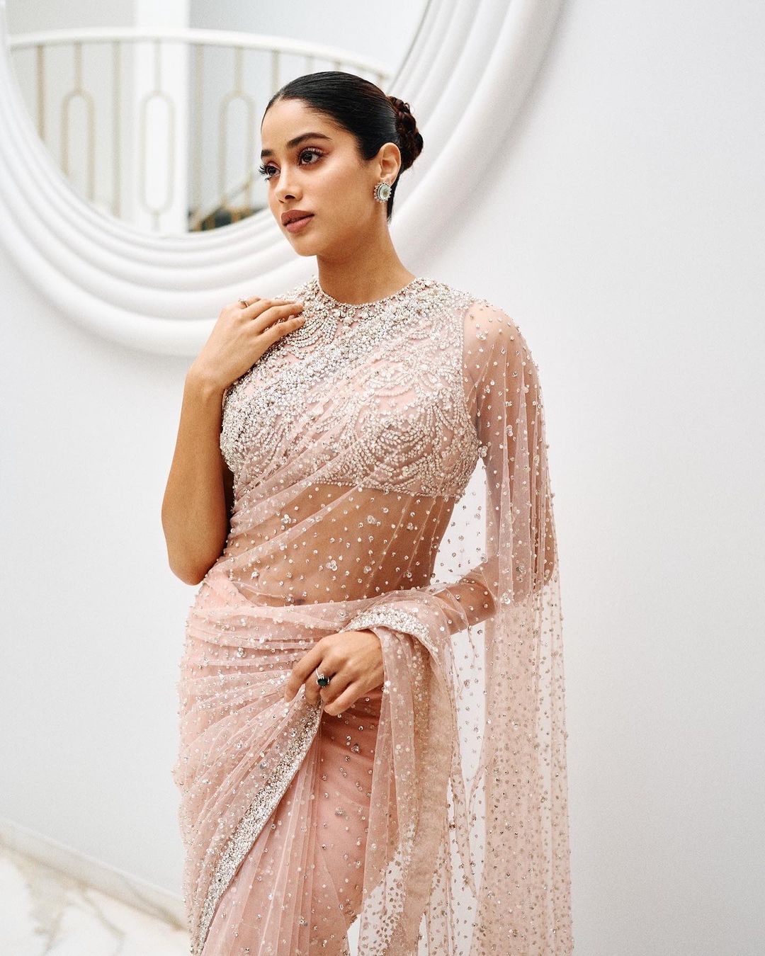 Janhvi Kapoor Stunning Latest Saree Photoshoot Gallery