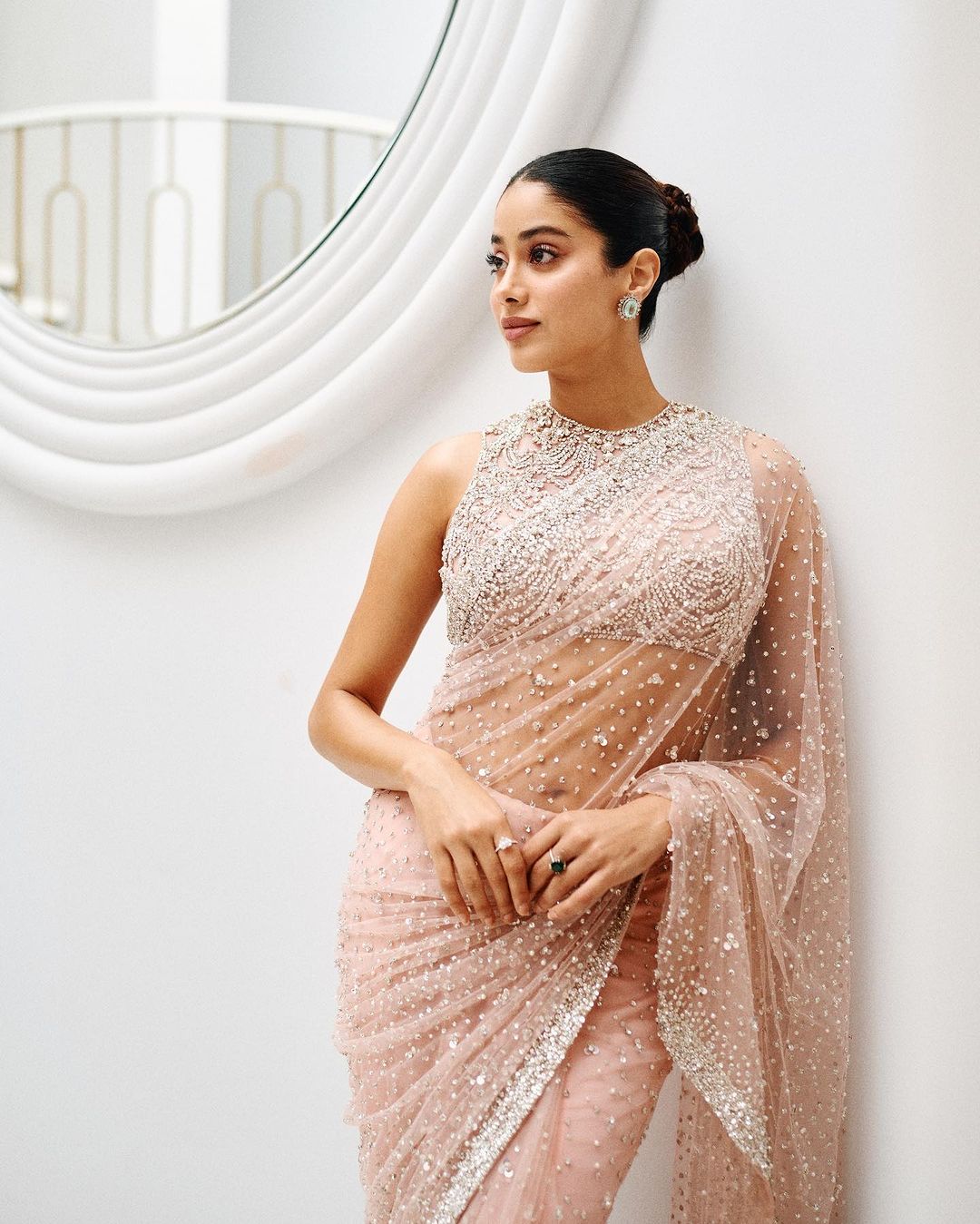 Janhvi Kapoor Stunning Latest Saree Photoshoot Gallery