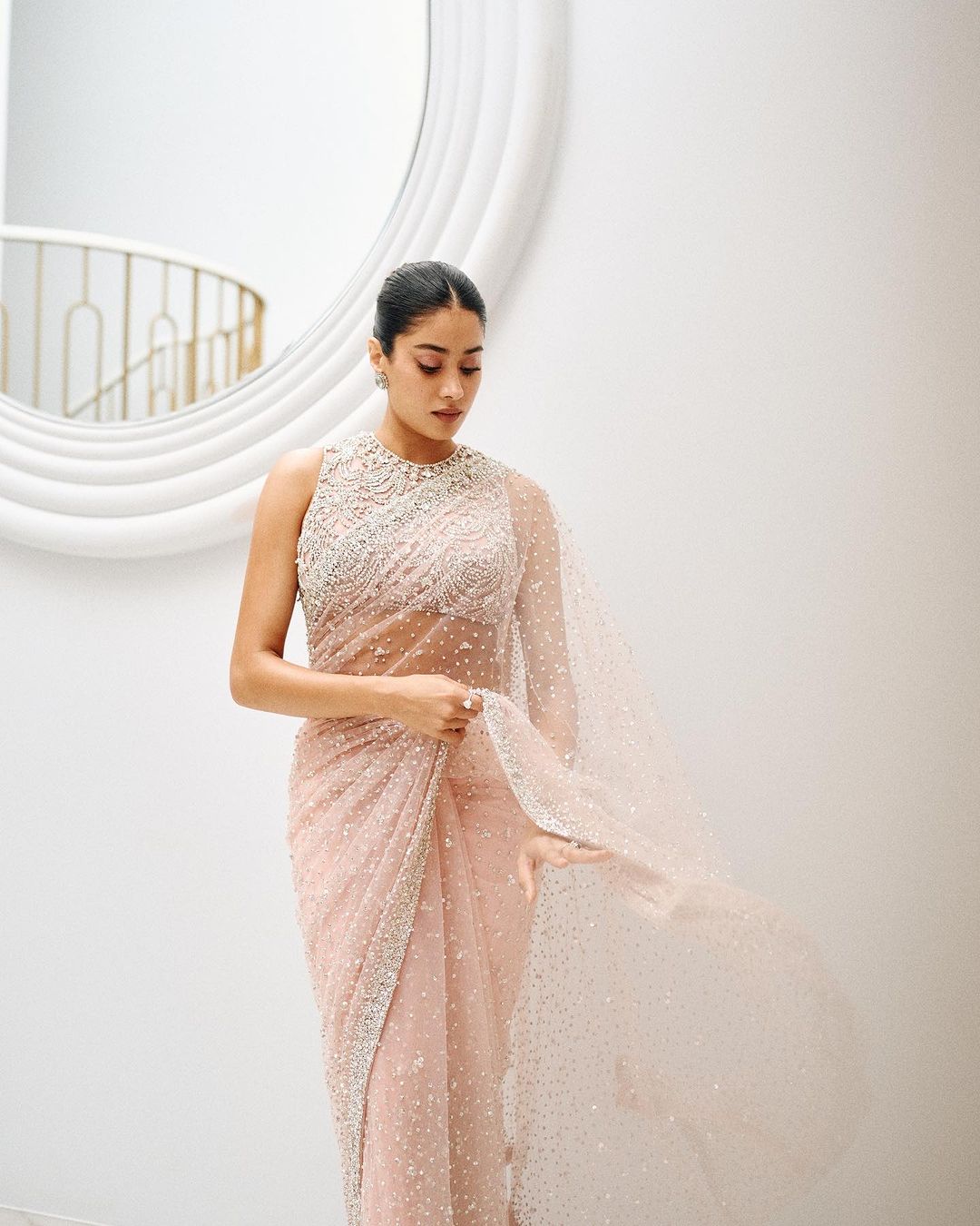 Janhvi Kapoor Stunning Latest Saree Photoshoot Gallery