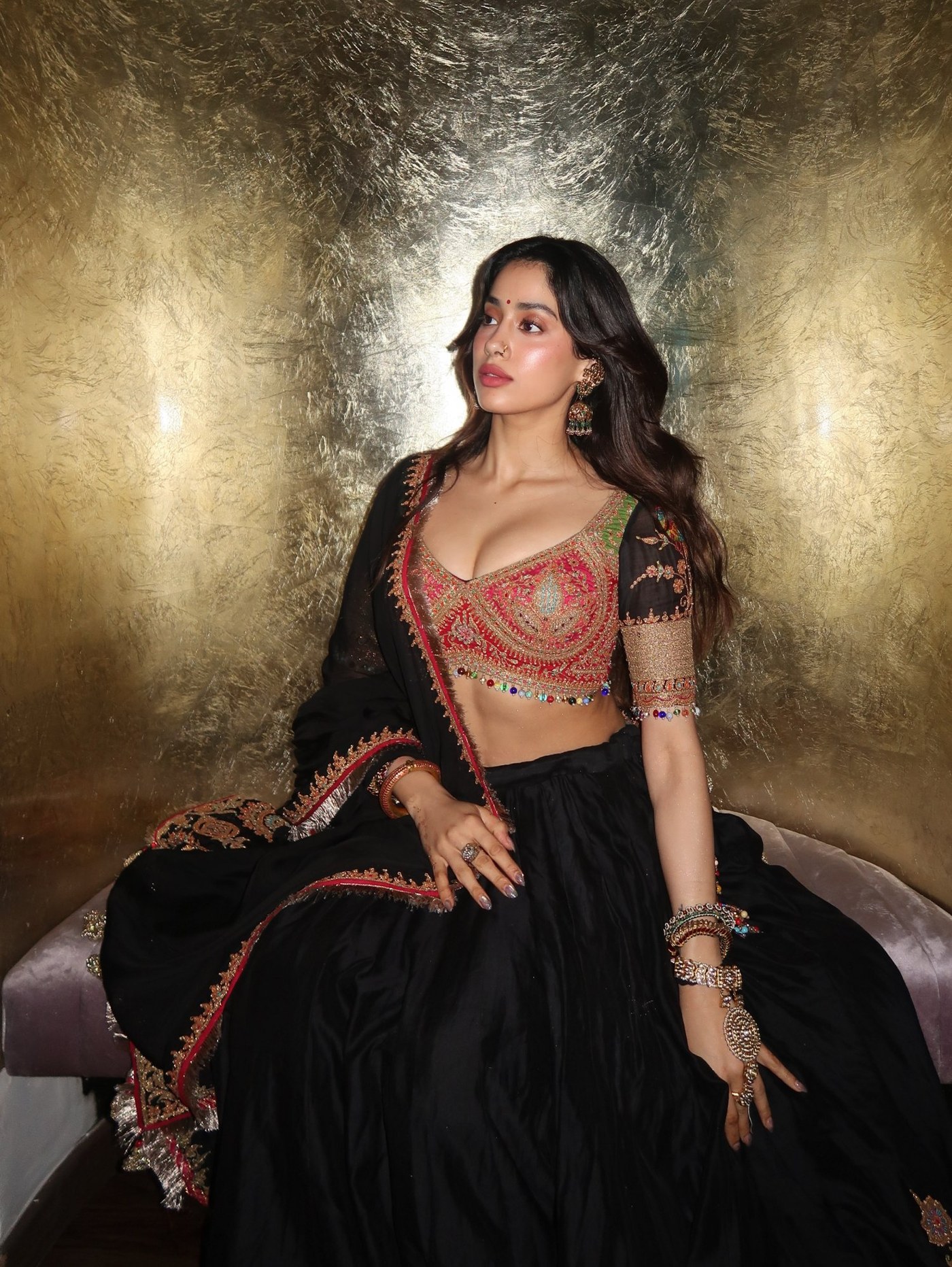 Black Velvet Magic: Janhvi Kapoor Owns the Regal Indian Aesthetic