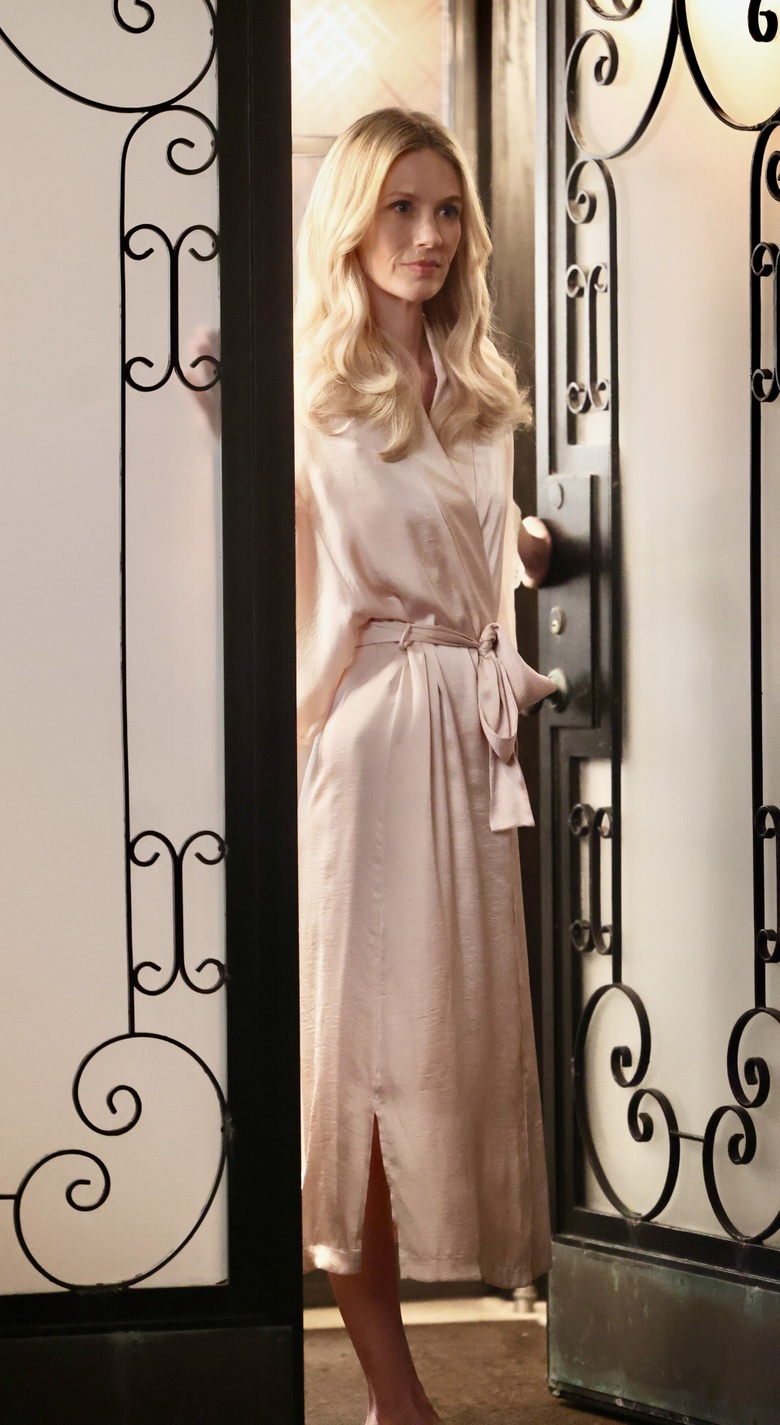 January Jones Radiates Effortless Chic at LA Event