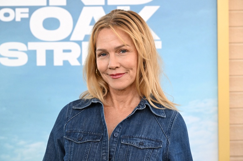 Timeless Glamour: Jennie Garth Steals the Spotlight at Hollywood's Premier Events