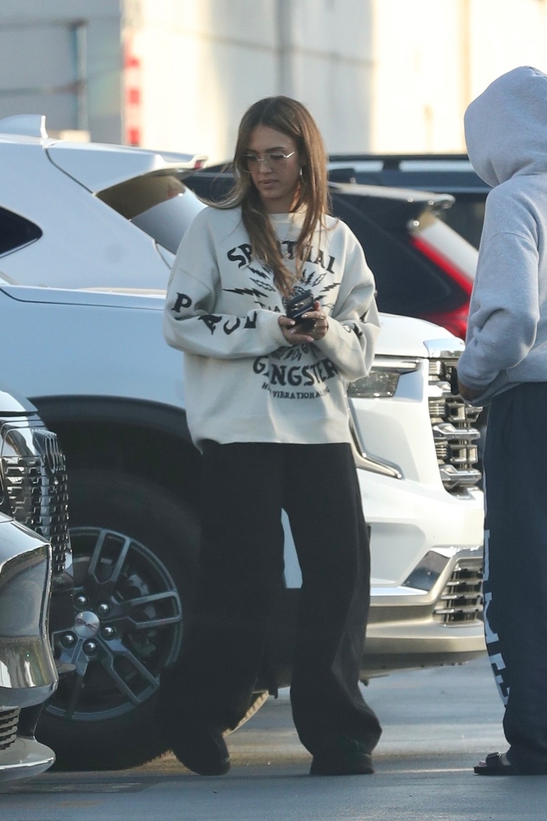 Jessica Alba Brings Radiant Chic Energy to Her Latest Los Angeles Outing