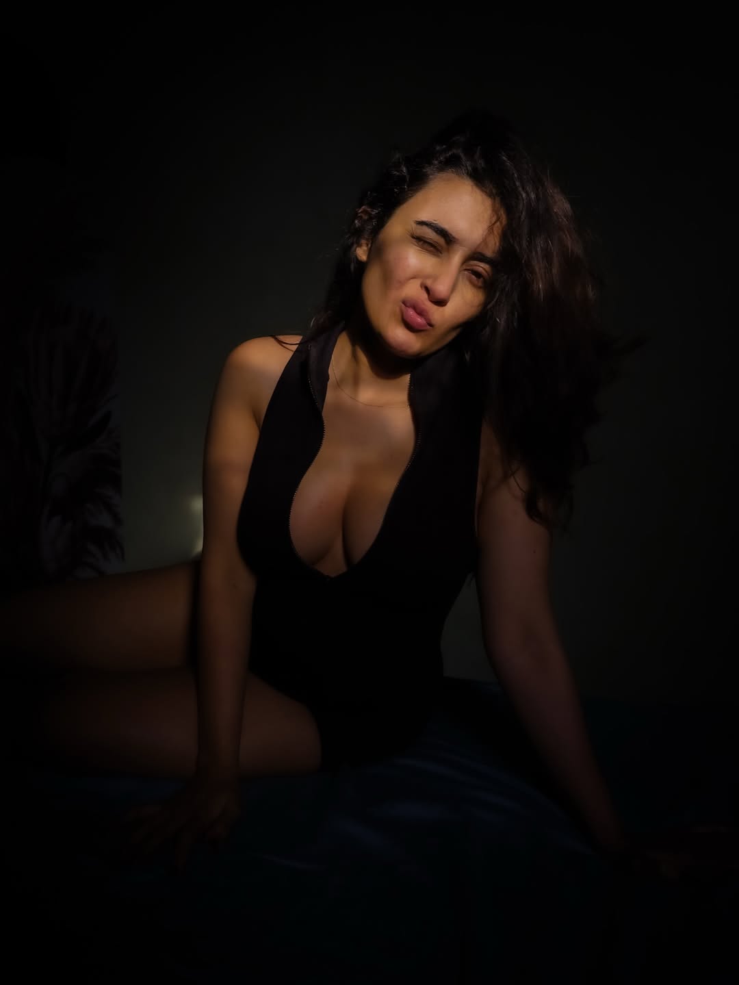 Jinal Joshi's Bold Black Look Defines Modern Confidence